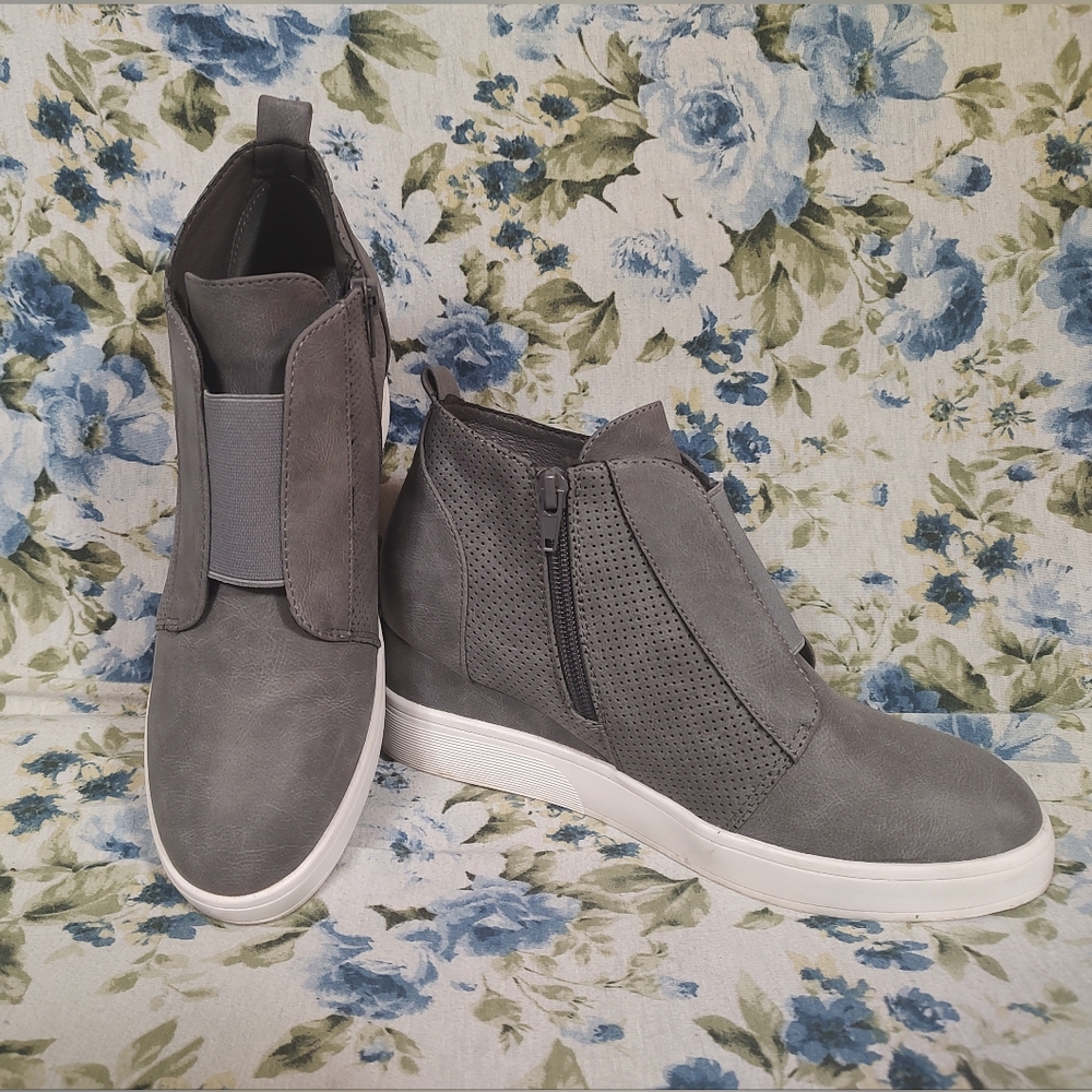 Dream Pairs Platform Wedge Booties Sneakers 7.5